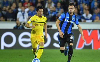 Dortmund's Japanese midfielder Shinji Kagawa (L, pictured September 2018) had reportedly been a target of struggling French club Monaco