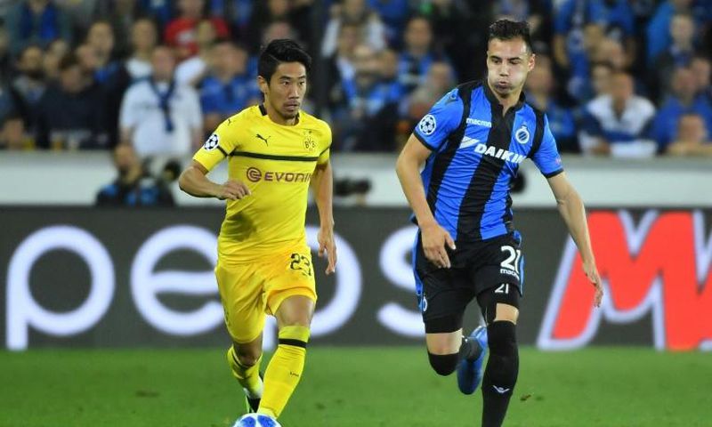 Dortmund's Japanese midfielder Shinji Kagawa (L, pictured September 2018) had reportedly been a target of struggling French club Monaco