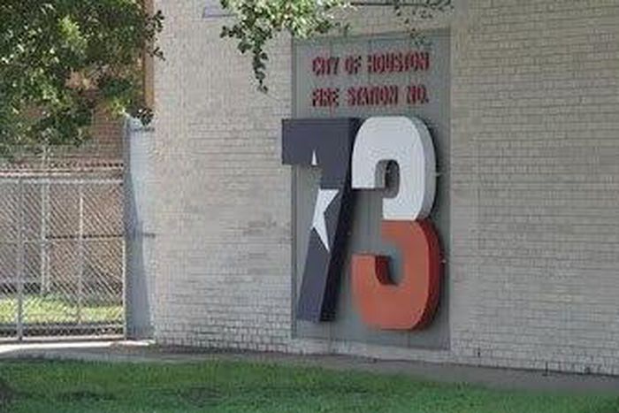 Mother abandons kids at a fire station after their father says he doesnt want them