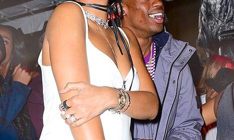 Rihanna-and-Travis-scott