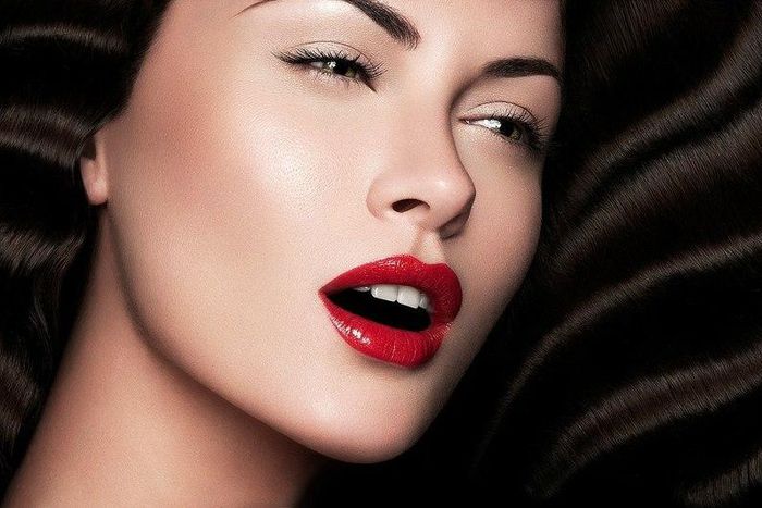 ___4024271___https:______static.pulse.com.gh___webservice___escenic___binary___4024271___2015___7___29___18___brunettes+women+design+green+eyes+l+artwork+viral+faces+red+lips+1280x850+wallpaper_www.wall321.com_30