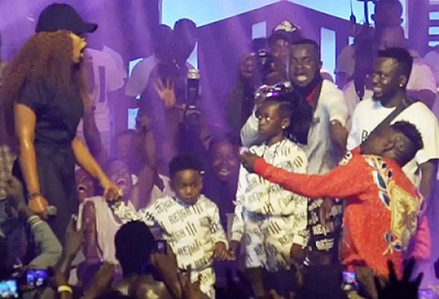 Shatta Wale proposes to Michy live on stage