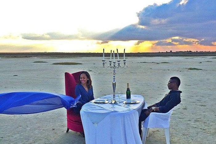 Tania Omotayo and Wizkid enjoying a date together