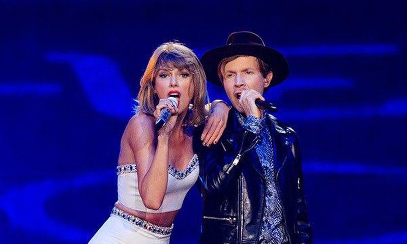 Taylor Swift and Beck at '1989' Tour