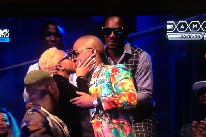 Cassper kisses Boity