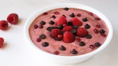 ___3922946___https:______static.pulse.com.gh___webservice___escenic___binary___3922946___2015___6___30___13___chocolate-raspberry-smoothie-bowl-11