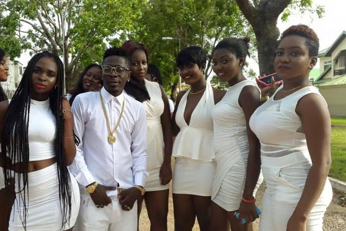 Shatta Wale shoots Krom Ay3 Shi video