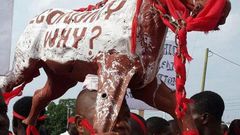 ICU workers demonstrate over poor economy