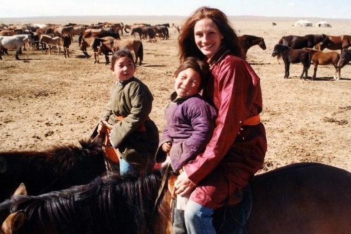 Julia Roberts and son recently had a special time with rave sporting horse, American Pharaoh