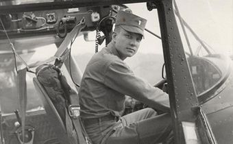 Charles Kettles, Who Rescued Dozens of Troops in Vietnam, Dies at 89