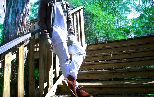 Australia based Ghanaian Afrobeat act Mike Akox