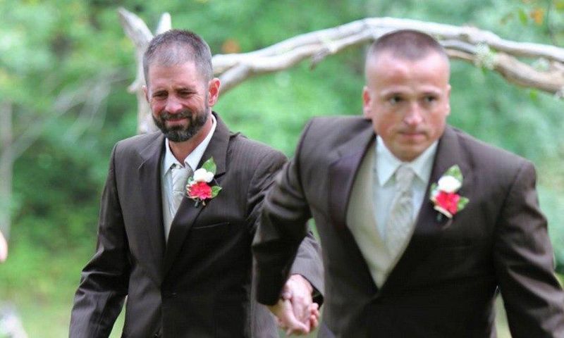 Todd Bachman inviting Peck's step dad, Todd Cendrosky, to help walk Peck down the isle