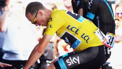 Lance Armstrong stirs doping pot with Chris Froome tweet