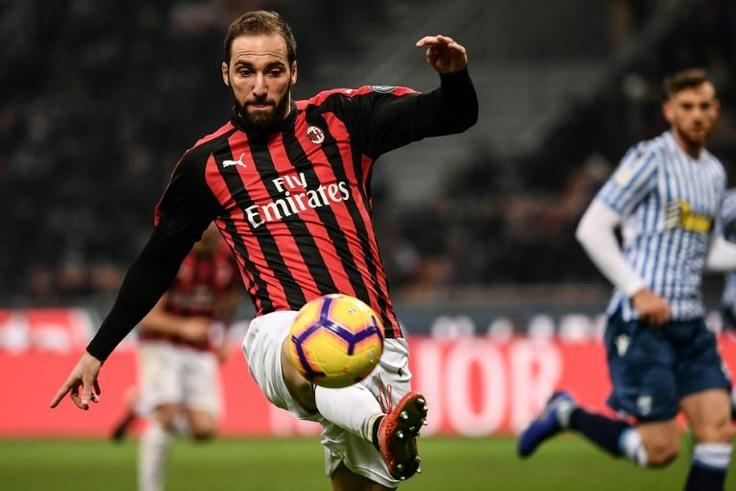 Gonzalo Higuain has joined Chelsea on loan for the rest of the season