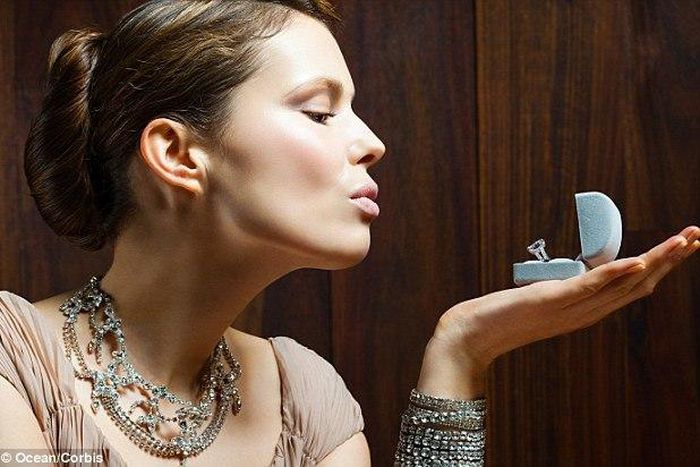 ___3885465___https:______static.pulse.com.gh___webservice___escenic___binary___3885465___2015___6___19___12___article-2311602-1962B7B2000005DC-623_634x412