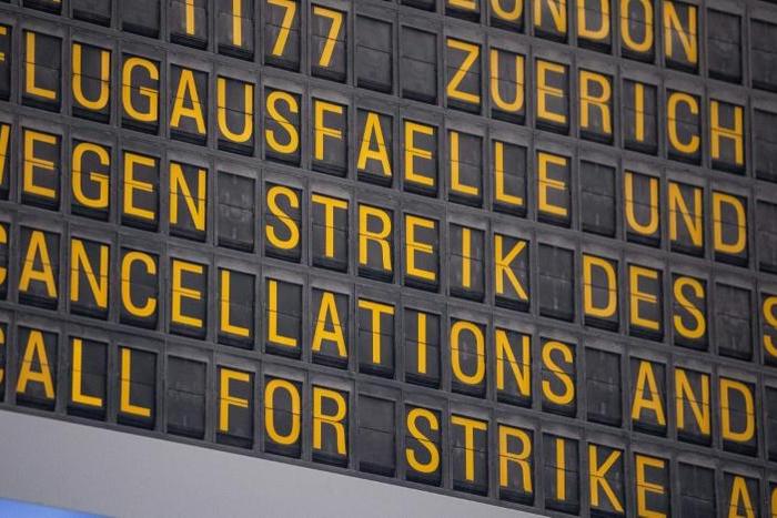 Disruptions for around 100,000 passengers