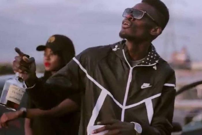 Mista Silva - Goes Down