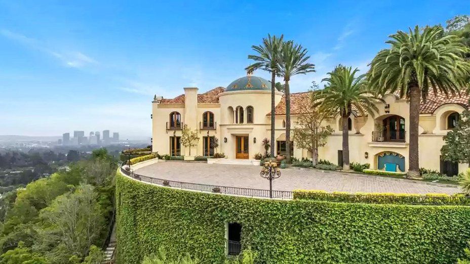 8 things rich people never waste their money on
