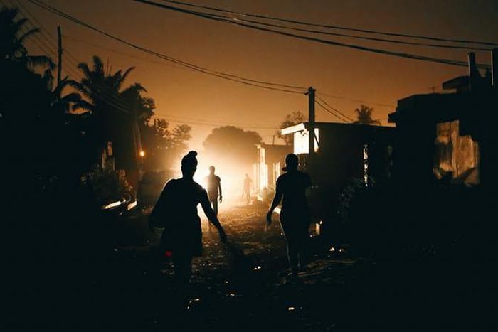 Energy Minister apologises to Ghanaians over power outages