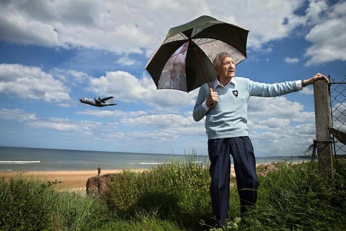 Bernard Dargols was 24 when he crossed the Channel from England in June 1944 to help US soldiers wrest France from Nazy Germany's grip