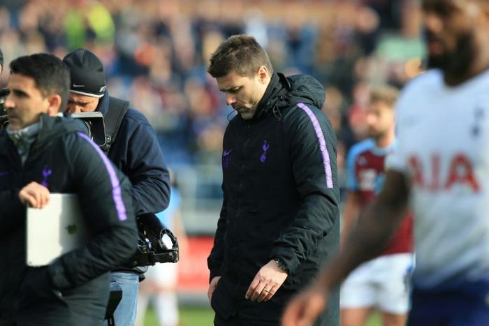 Mauricio Pochettino says his behaviour towards referee Mike Dean was unacceptable