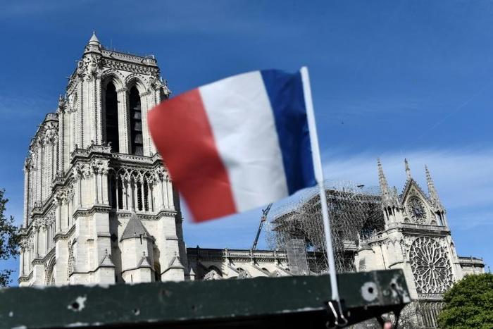 The vast sums pledged by billionaires to rebuild the Notre-Dame cathedral have drawn fire in France