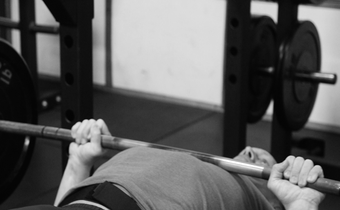 Gain 35 Pounds With This Bench Press Workout