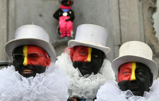 The Noirauds hope that, with red and yellow stripes alongside the traditional black, their costume will no longer attract comparison to racist "blackface" caricatures