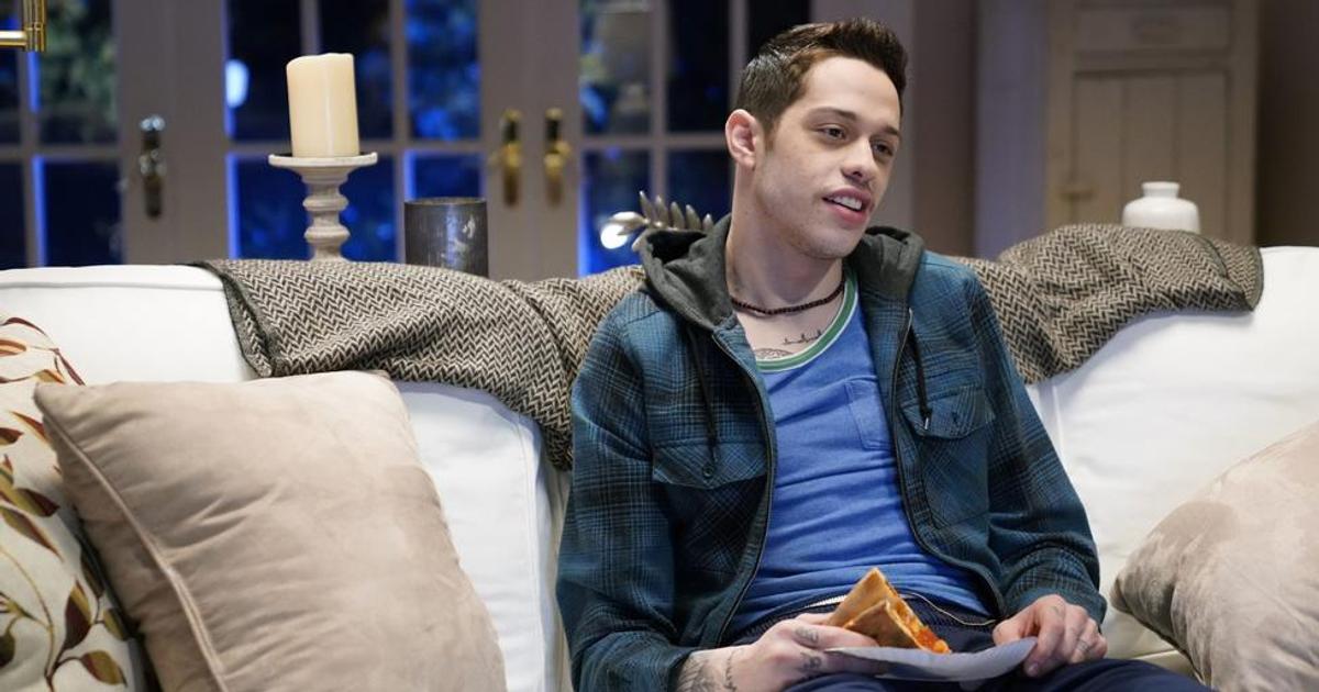 'Lonely' Pete Davidson Jokes About Video Games and Living With His Mom ...