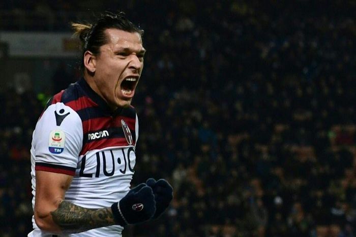 Federico Santander sealed a first win for Bologna in over four months.