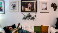 Beth Carvalho, Brazil's 'Godmother of Samba,' Is Dead at 72