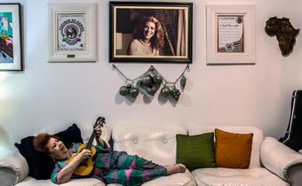 Beth Carvalho, Brazil's 'Godmother of Samba,' Is Dead at 72
