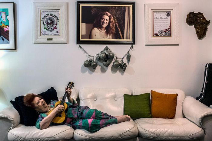Beth Carvalho, Brazil's 'Godmother of Samba,' Is Dead at 72