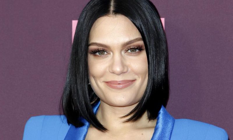 See Jessie J's No-Makeup Instagram Selfie
