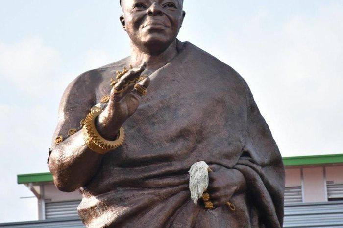 Asantehene's statue