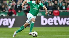 Bremen striker Claudio Pizarro is set to finish his playing career at the end of next season