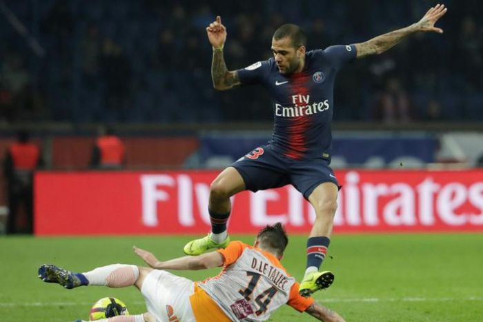 Dani Alves's home was burgled while he played against Monptellier