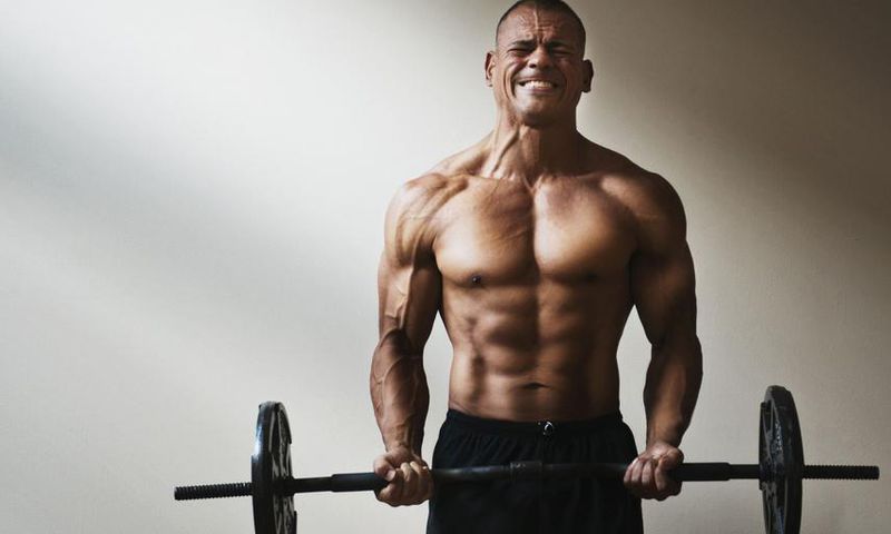 How Cheat Reps Can Build Muscle