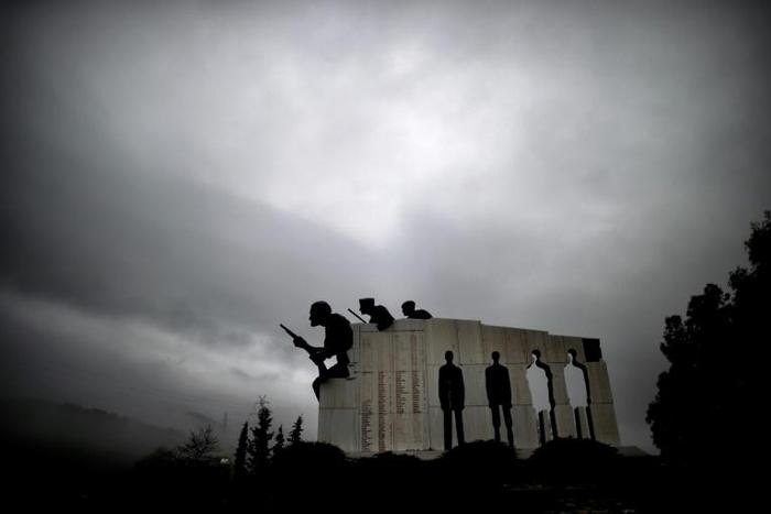The Greek state accounting office has estimated that private claims against Germany for war dead and wounded could be worth a further 107 billion euros
