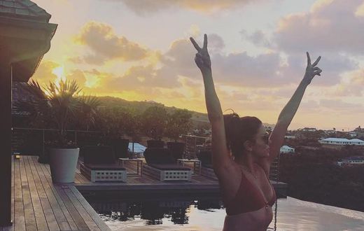 Eva Longoria Just Posted An Abs-Bearing Photo