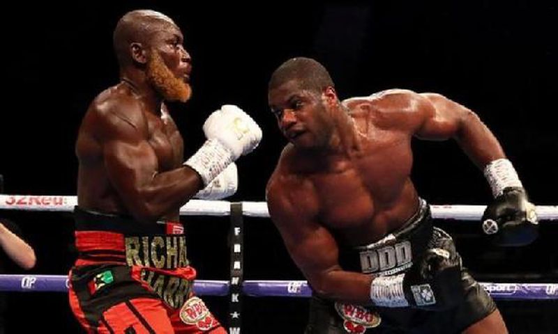 Daniel Dubois (right) sent Richard Lartey to the canvas with a powerful right hand