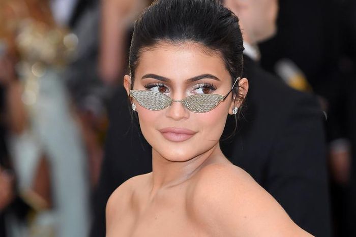 Here's How Kylie Jenner Stays So Fit