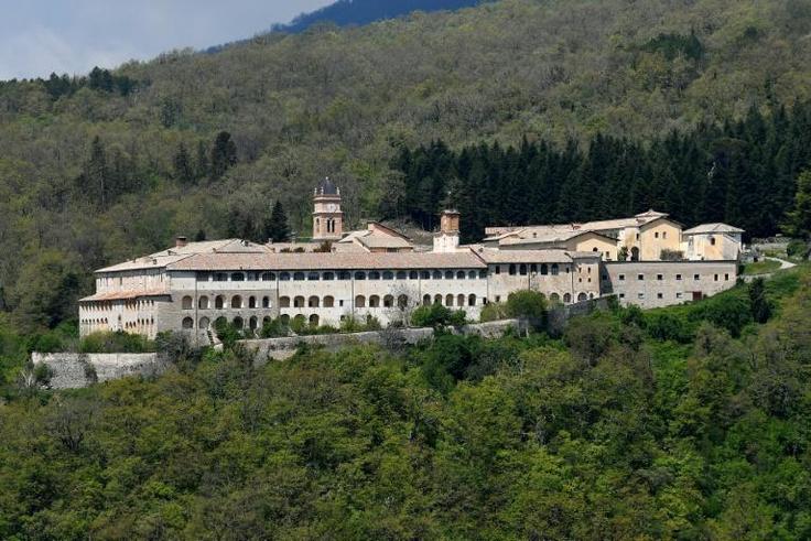 Attempts to transform the sprawling stone Certosa di Trisulti into a far-right political training camp risk falling foul of a bitter fight between Italy's populist parties