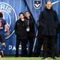 Edinson Cavani came off injured after scoring a penalty as PSG beat Bordeaux 1-0 on Saturday