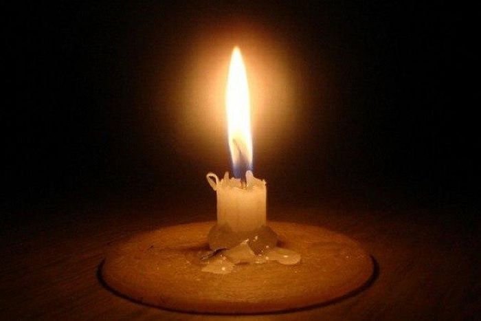 ___7384238___2017___9___27___17___dumsor_candle-800x450