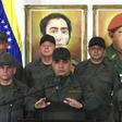 Venezuelan Defense Minister Vladimir Padrino (C) vows the armed forces loyalty to embattled President Nicolast Maduro