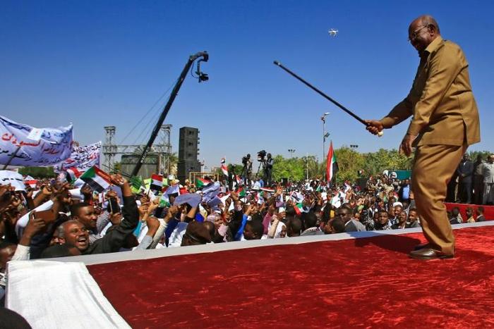 Sudan's President Omar al-Bashir has been on a charm offensive across the country in a bid to head off weeks of protests fuelled by economic woes