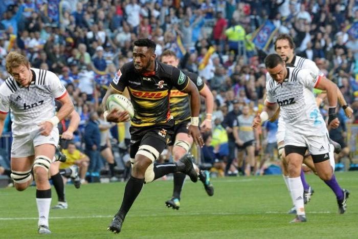 Stormers' captain Siya Kolisi broke through for a try