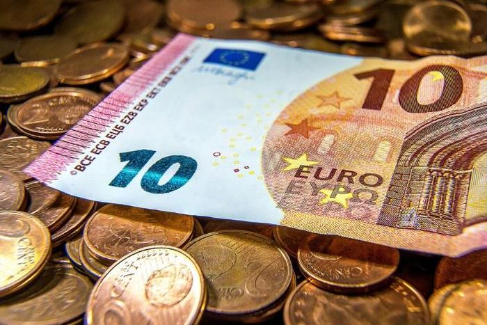 Greece could receive just short of one billion euros from its eurozone partners in the debt relief scheme