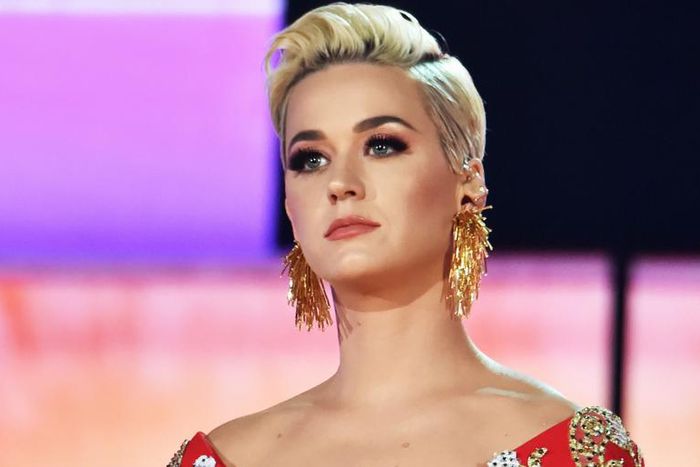 Katy Perry Receives Backlash For "Blackface" Shoes